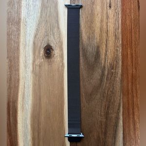 Gently Used Apple Brand Space Black Milanese Loop Stainless Steel 44/45mm